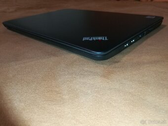 Lenovo. i7-5500U. RAM 8 GB. SSD 256 GB.14“ UVD. AMD 2 GB. - 19