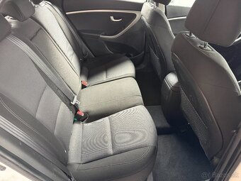 Hyundai i30 8/2015 1.4 Benzín Facelift Family - 19
