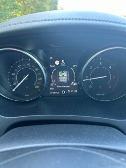 JAGUAR E-PACE 2,0 D 8/2018 automat 4x4 - 19