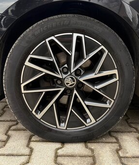 Škoda Octavia Combi 2.0 TDI SCR Style DSG - 19