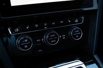 Volkswagen Passat Variant 1.8 TSI - 19