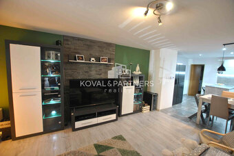 Koval & partners ponúka výhradne na predaj rodinný dom v obc - 19