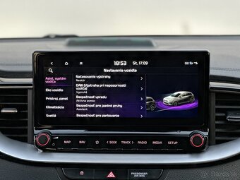 KIA XCeed 1.6 GDi Plug-In Hybrid PLATINUM A/T 140PS 2021 - 19