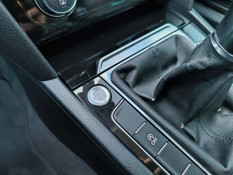 VW Passat Variant 2.0TDI 110KW 2016 Highline - 19