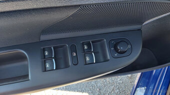 Golf V R32 - 19