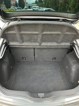 Honda Civic 1.4 benzín, 2009, 73 kW, 233567 km - 19