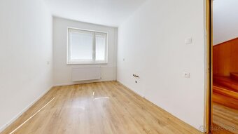 PINK Reality Na predaj útulný 4-izbový rodinný dom v Šali –  - 19