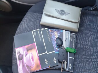 Mini Cooper 1.6 85kw, benzín 5M - 19