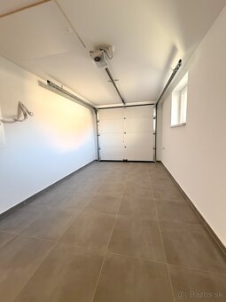 Moderný 4-izbový rodinný dom s garážou na predaj - 19