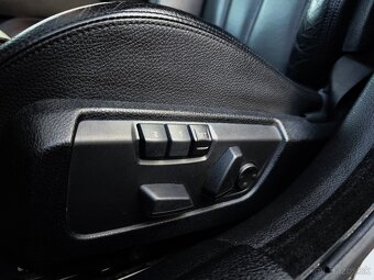 Škoda Superb Combi 2.0 TDI 110kw DSG automat 7/2019 - 19