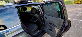 Peugeot 5008 1.6HDI 7.Miestny, Panoráma, Vyhrievané sedadlá - 19