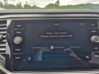 VW T -Roc  1,0 TSi 85 kW 6° manuál Style - 19