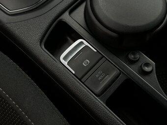 Volkswagen Touran 2.0 TDi - 19