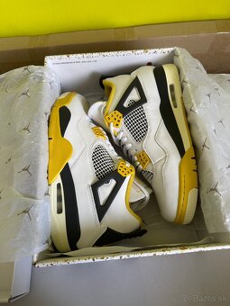 Tenisky Air Jordan 4 Retro EUR 43 - 19