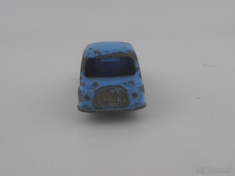 Morris J2, Commer van Nestles, Caterpillar - 19