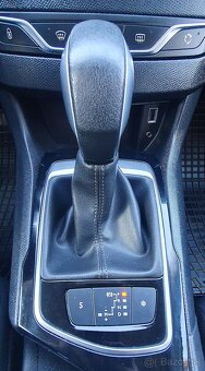 Peugeot 308 Break/SW SW 1.2 PureTech S S Business EAT6 - 19