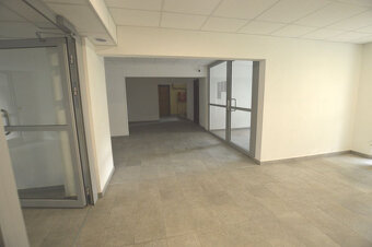 3izb, Kapicova, p. 7/8, 73m2, začiatok Petržalky, pešia zóna - 19