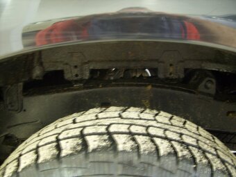 Toyota Hilux 2,5 D-4D  4x4 Zadná Uzávierka - 19