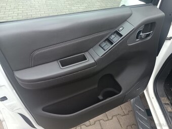 NISSAN NAVARA 3.0 V6 - NA PREDAJ - 19
