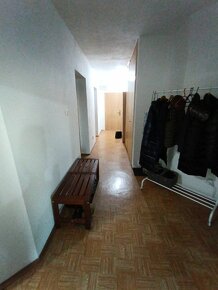 Na predaj veľkometrážny 4 izbový bezbariérový byt Nitra - Je - 19