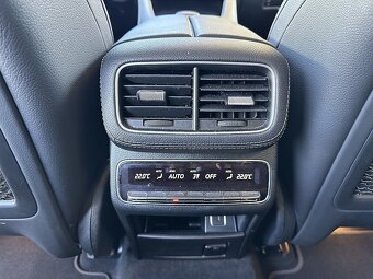 Mercedes-Benz GLE - 19