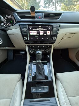 Škoda Superb Combi 2.0 TDI 190k 4x4 Style DSG EU6 - 19