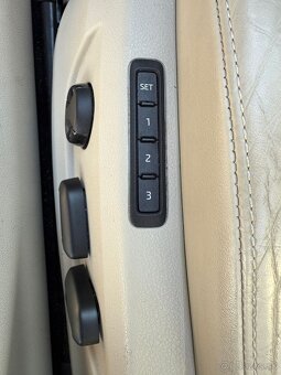 SKODA Superb 2.0 TDI 4x4 LAURIN & KLEMENT - 19