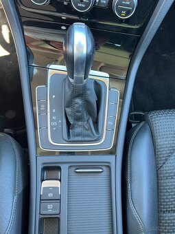 Volkswagen Golf 2.0 TDi High-line DSG - 19