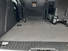 Ford Tourneo Connect 1.6 TDCi Titanium - 19