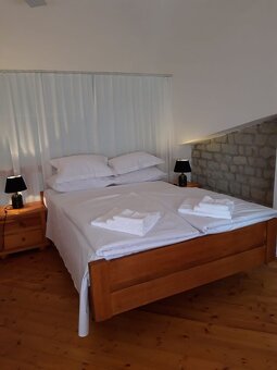 Trogir, Seget Vranjica – Vila s 3 apartmánmi - 19