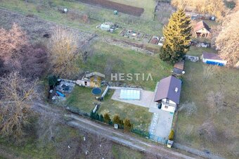 REZERVOVANÉ Útulná chata s bazénom a veľkým pozemkom Prietrž - 19