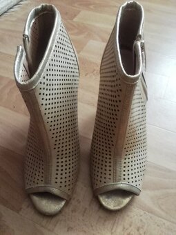 Lodicky Prada a tenisky Nike - 19