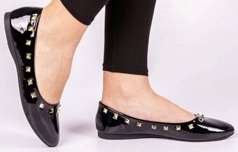 PeeKaBoo Čierno-biele vzorované šaty + crop top - 19