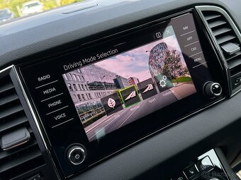 Škoda Karoq 2.0 TDi DSG, r.v.: 2022 - 19
