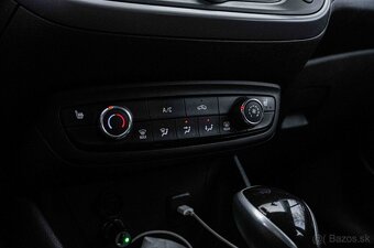 Opel Crossland X 1.2 TURBO AT6 - 19