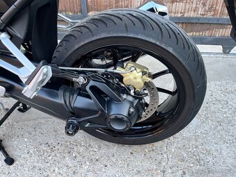 BMW R1250R - 19