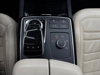 Mercedes-Benz GLE SUV Mercedes-AMG 63 S - 19