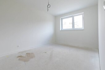 NA PREDAJ MODERNÝ 5i podpivničený RD s veľkou terasou Trnkov - 19