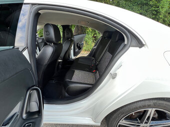Mercedes-Benz CLA Kupé 180 d A/T - 19
