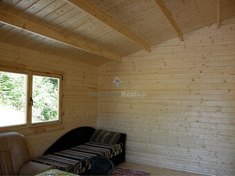 Zrub  s pozemkom v Slovinkách,  lesy, v zime sneh - 19