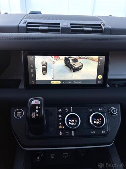 Land Rover Defender Limited - 19