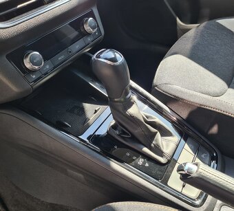 ŠKODA KAMIQ 1.6 TDI SCOUTLINE DSG - 19