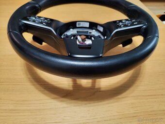 Volant Mercedes Benz (2018+) - 19