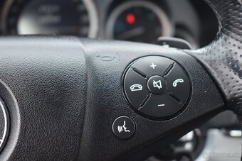 Mercedes-Benz E trieda Kupé 350 CDI Blue - 19