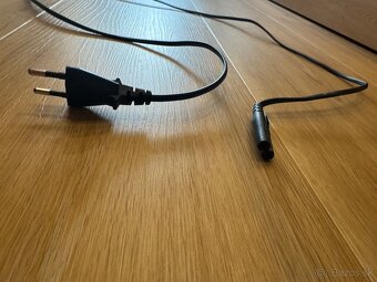 Xbox one x + 2 ovládače - 19