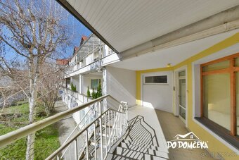 DO DOMČEKA | Bývanie s veľkorysým priestorom a vlastnou gará - 19