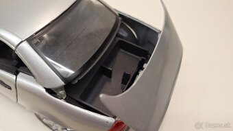 1:18 MERCEDES-BENZ SLK 230 - 19