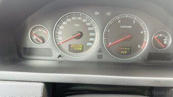 Volvo XC90 2.4 D 4x4 - 19