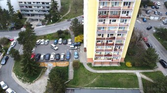 3 IZB. BYT - LOGGIA, PIVNICA - KRAMÁRE, BÁRDOŠOVA - 19
