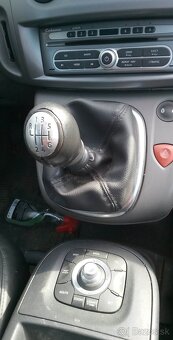 Renault Megane Scenic II 2.0dci 110kw - 19